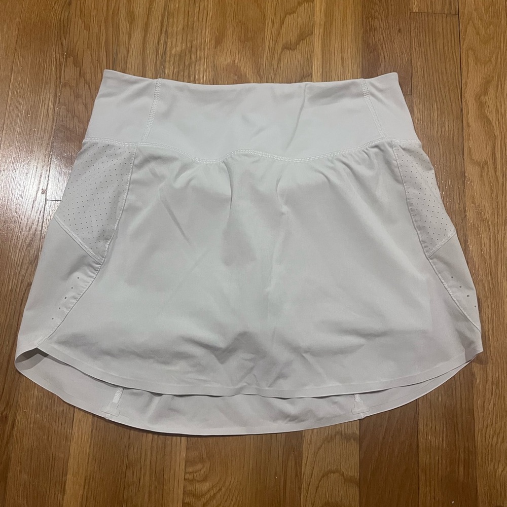 Athleta White Tennis Skirt size XS